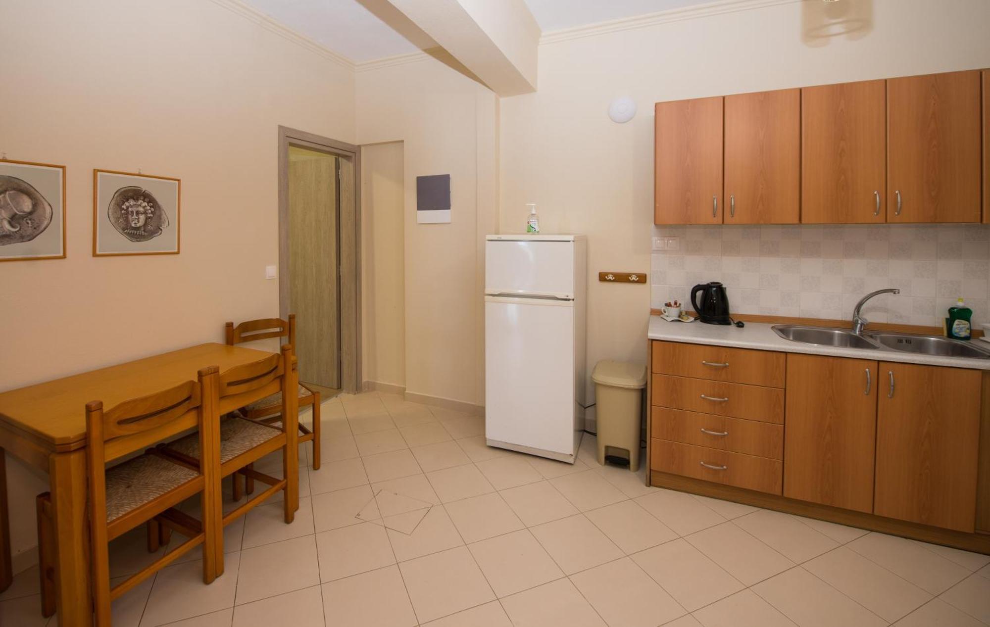 Dionysos Apartments Apraos Værelse billede