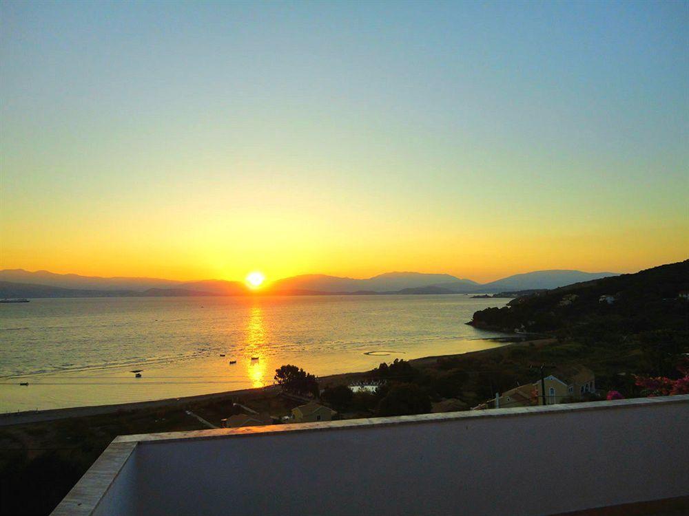 Dionysos Apartments Apraos Eksteriør billede